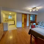 Pod Klonem Farm stay *