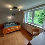 Pod Klonem Farm stay *