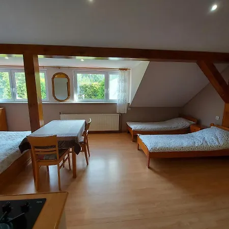 Pod Klonem Farm stay