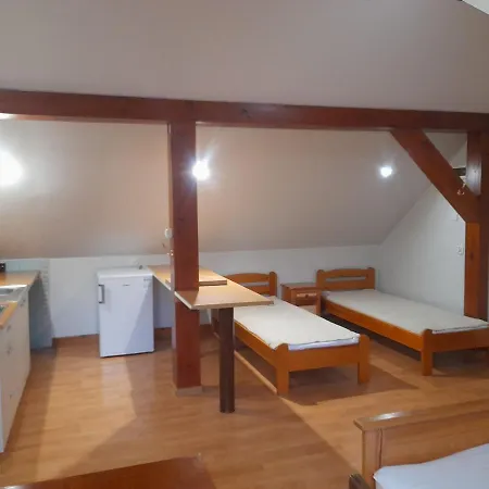 Farm stay Pod Klonem
