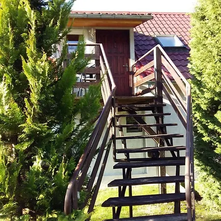 Pod Klonem בית חווה