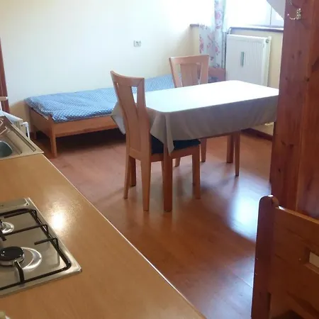 ファームステイ Pod Klonem ボングリコビツェ