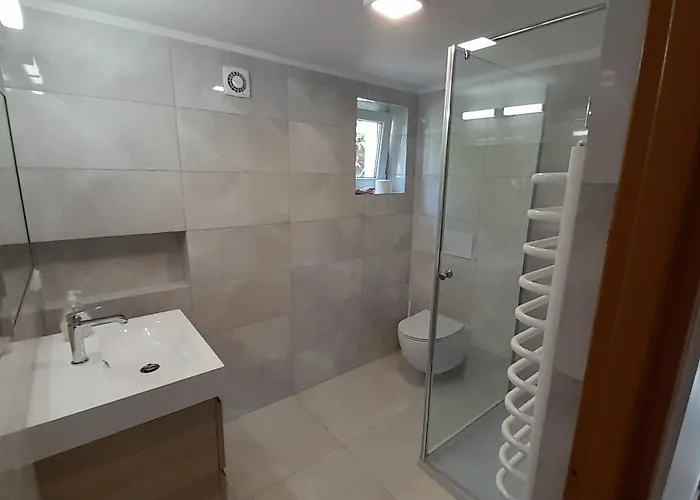 Pod Klonem Farmház *