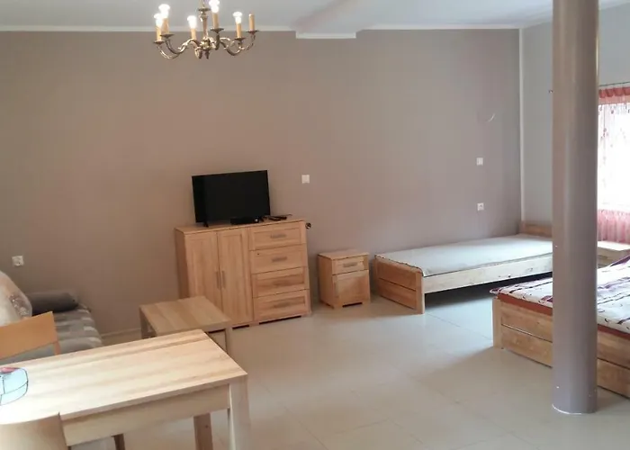 Pod Klonem Farmház *