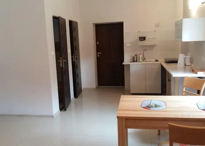 Pod Klonem Farmház *