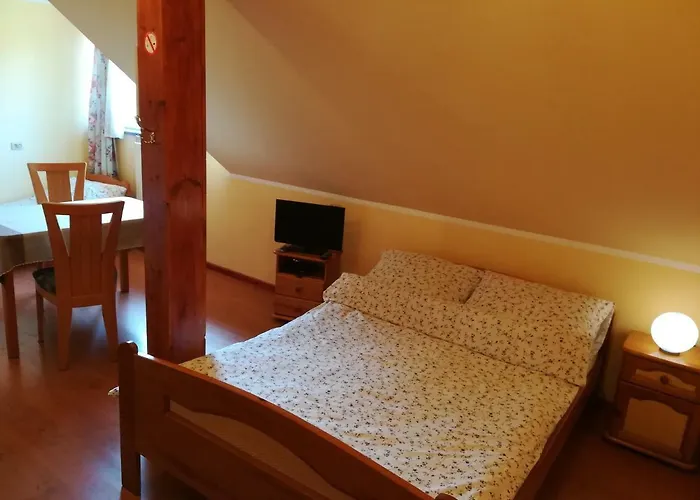 Pod Klonem Wąglikowice